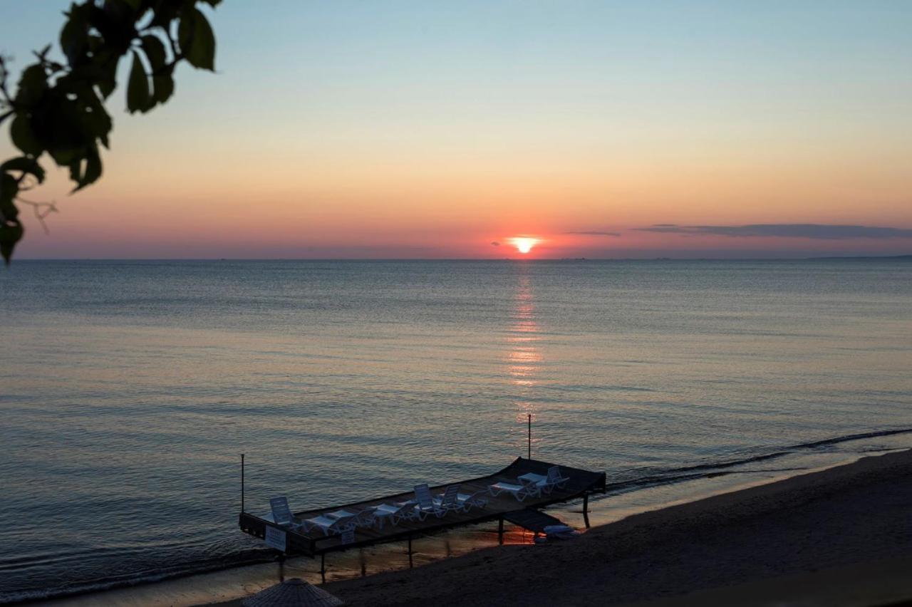 Troas Beach Hotel Tavakli Экстерьер фото